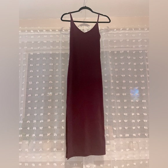 Maroon Dress - Picture 1 of 1